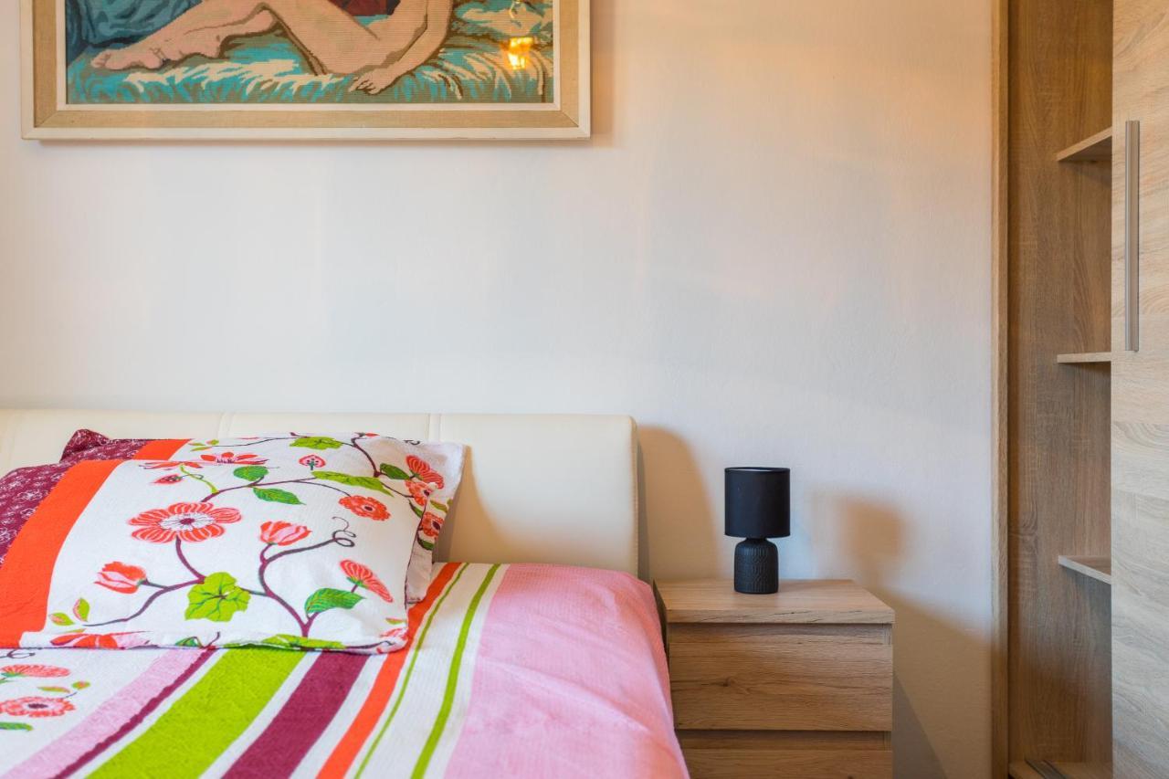 Sunny Apartment Ili Near Amfiteatar Pula Dış mekan fotoğraf